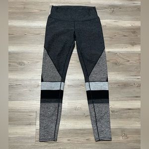 Alo Yoga Alosoft Sheila High Rise Leggings Black & Gray Color Block Size Small
